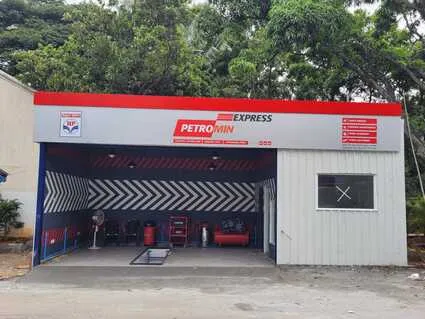 An overview of a service facility belonging to Petromin Express.