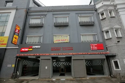 An overview of a service facility belonging to Petromin Express.